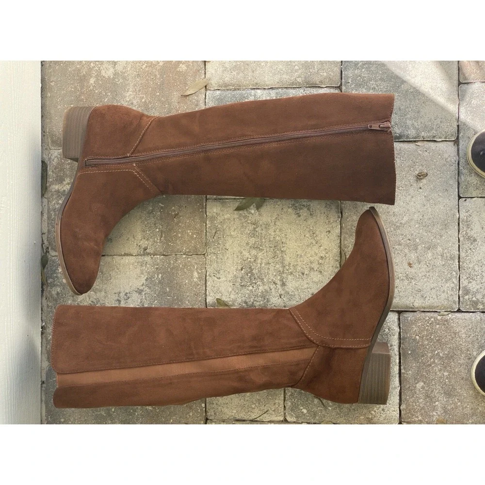 Universal Threads Brown‎ Suede Size 9.5 Knee High Riding Boots
